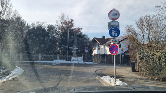 Foto der Kreuzung Frühlingstraße